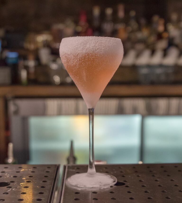 Mootee Bar