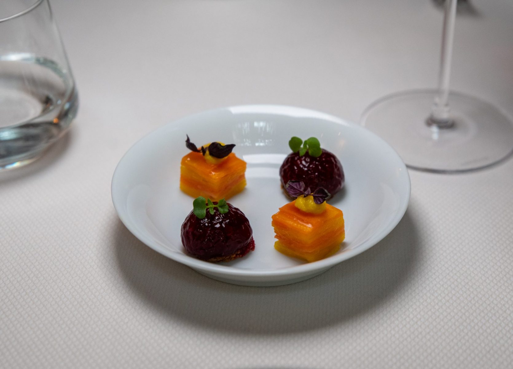 Main course presentation at Restaurant Anne Paris