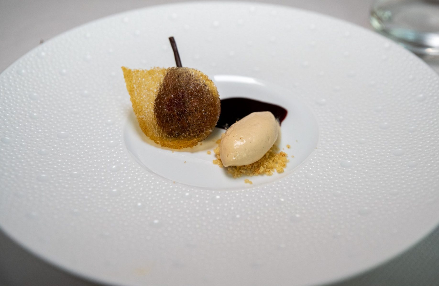 Dining room interior at Restaurant Anne Paris