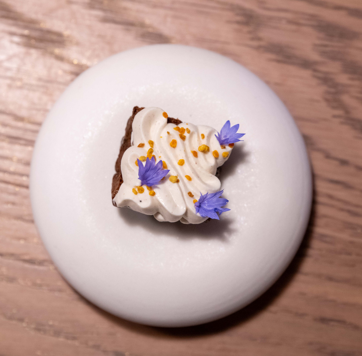 Saroma A5 wagyu sirloin with black lime spice at Moonrise Dubai