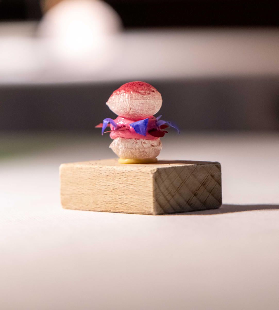 Wine pairing service at Autem restaurant, Milan